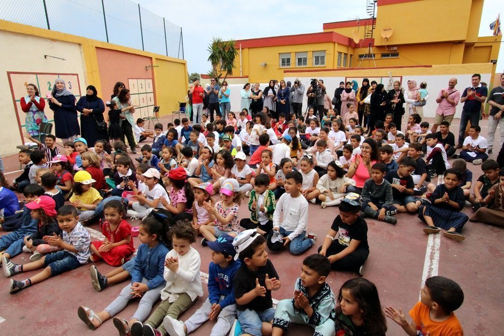 El CEIP Rosalía de Castro recibe el primer premio 'Aulas por la convivencia' por su video 'Convivencia'.