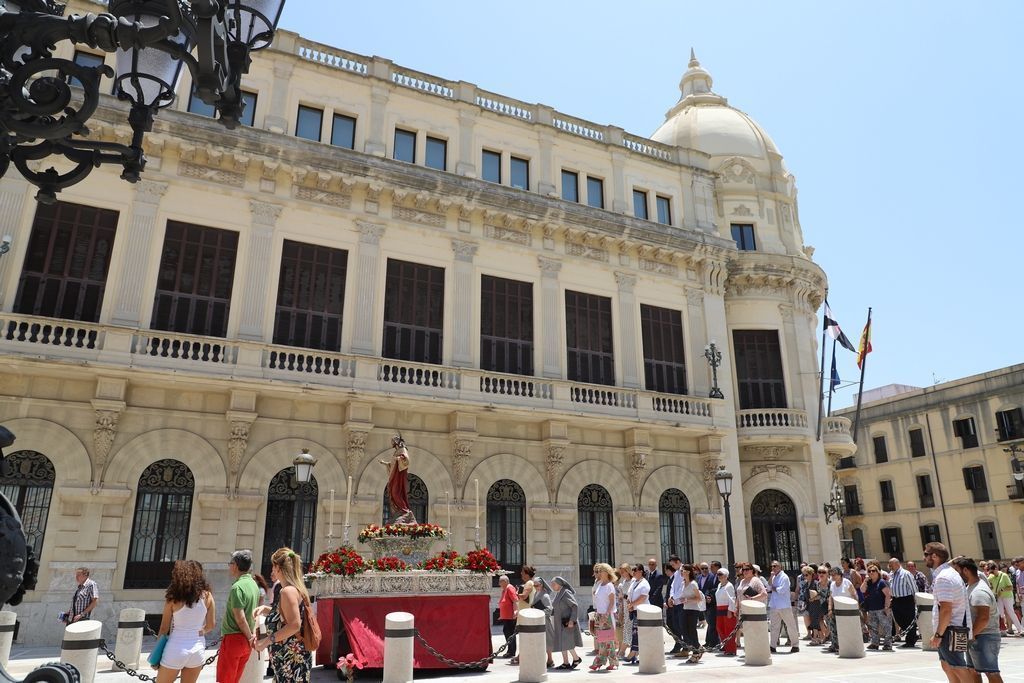 Ceuta cumple con el Rito de la Consagración al Sagrado Corazón .
