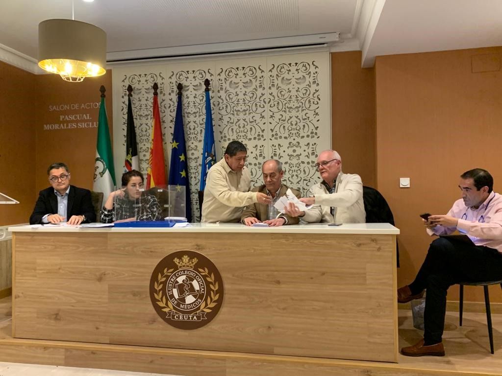 José Enrique Roviralta es reelegido como presidente del Colegio de Médicos de Ceuta