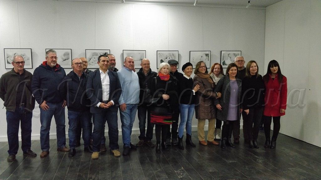 La Asociación Fotográfica Miradas presenta la exposición “Maternidad”