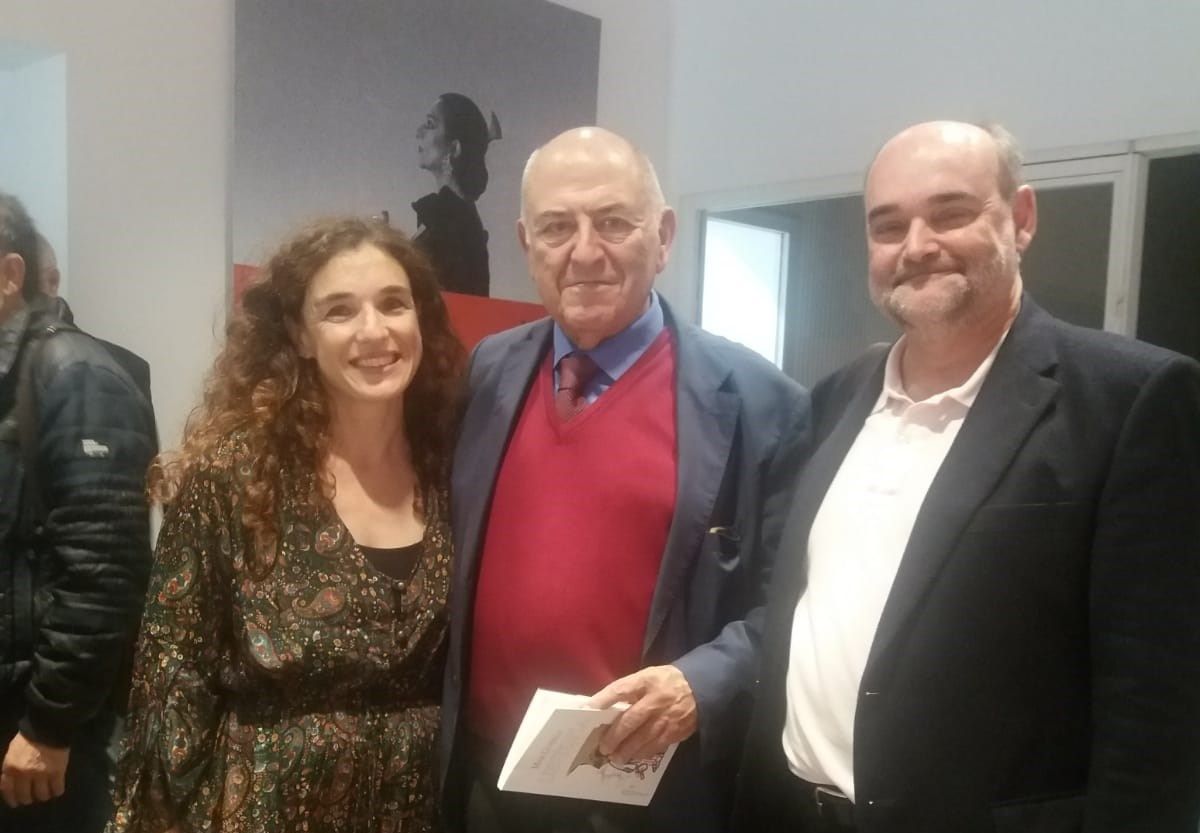De izquierda a derecha: Remedios Guerrero, José Antonio Marina y Rafael Guardiola.