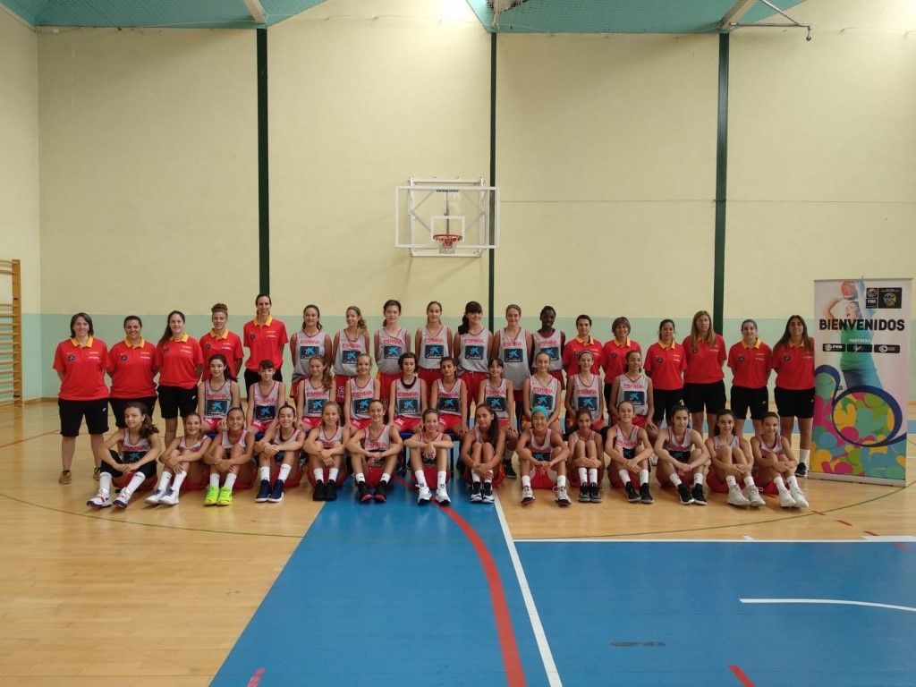 La Federación de Baloncesto continúa con sus actividades formativas