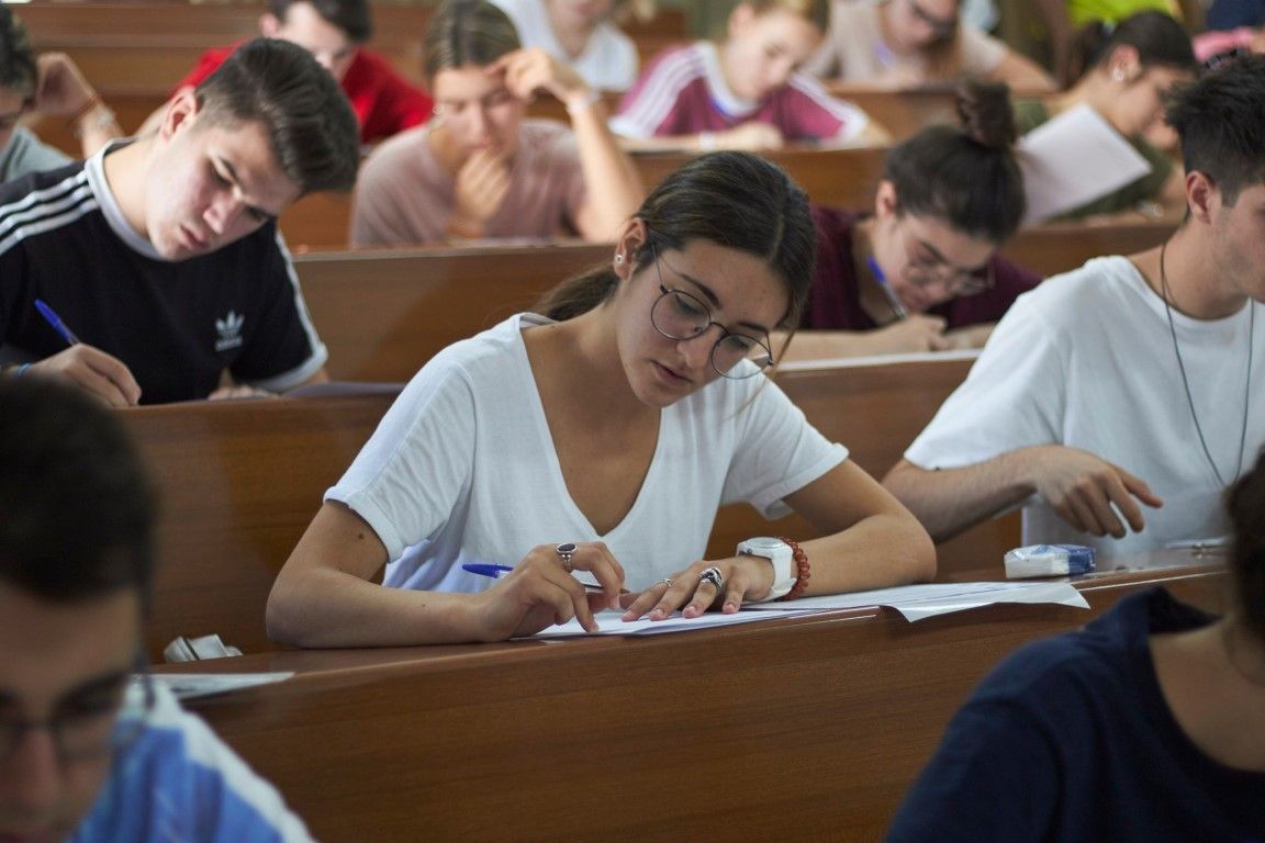 7070 estudiantes se han examinado de la EVAU y de las Pruebas de Admisión en la Universidad de Granada