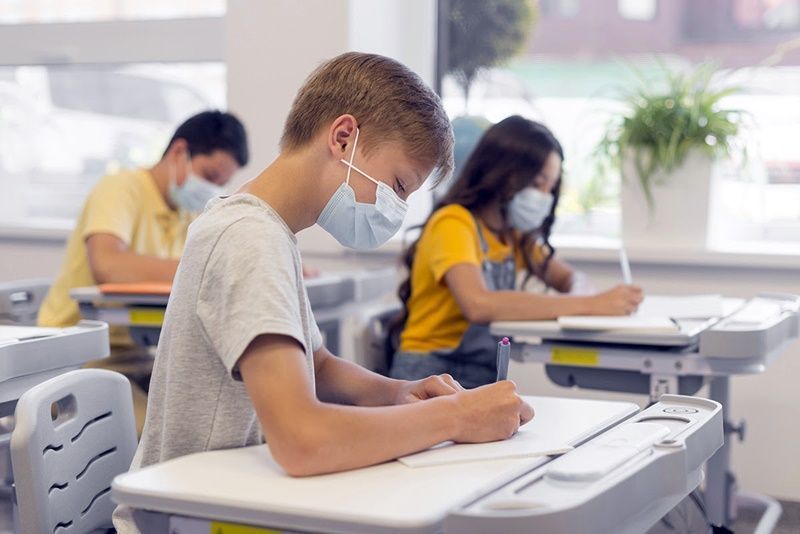 Continúa el descenso de la incidencia de la covid-19 en las aulas