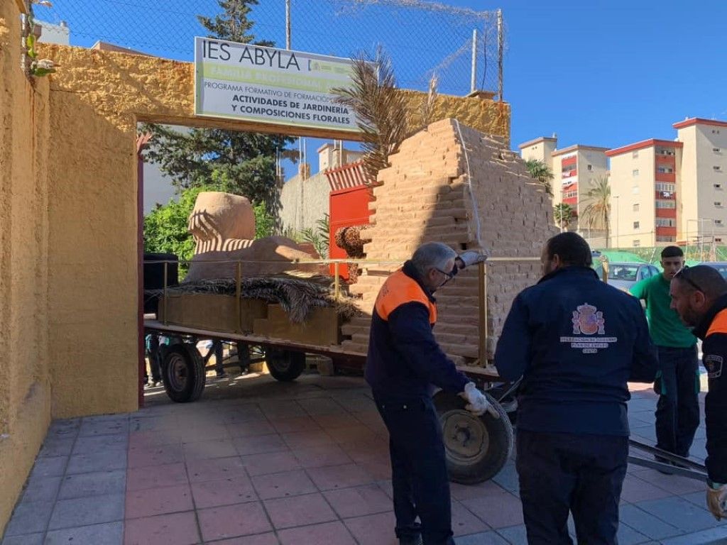 El IES Abyla participa por tercer año consecutivo en la Cabalgata de Carnaval