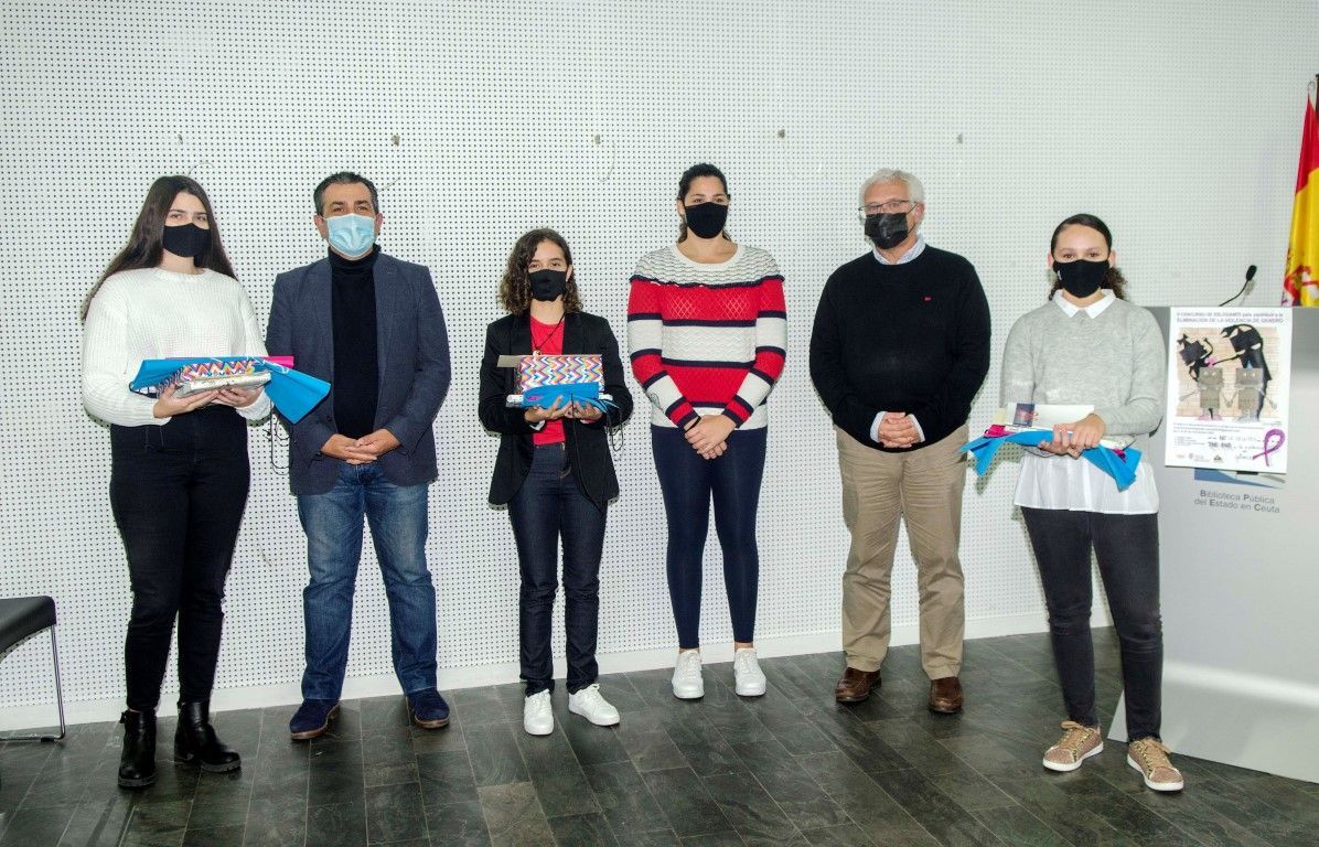 La Biblioteca y la Casa de la Juventud entregan los premios del V Concurso de Esloganes contra la violencia de género           