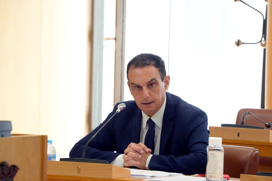 El Pleno no aprueba que el IMIS complemente al IMV