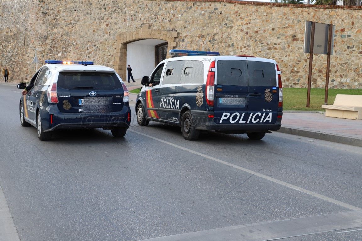 La Policía Nacional detiene a un joven en Ceuta por la quema de un vehículo