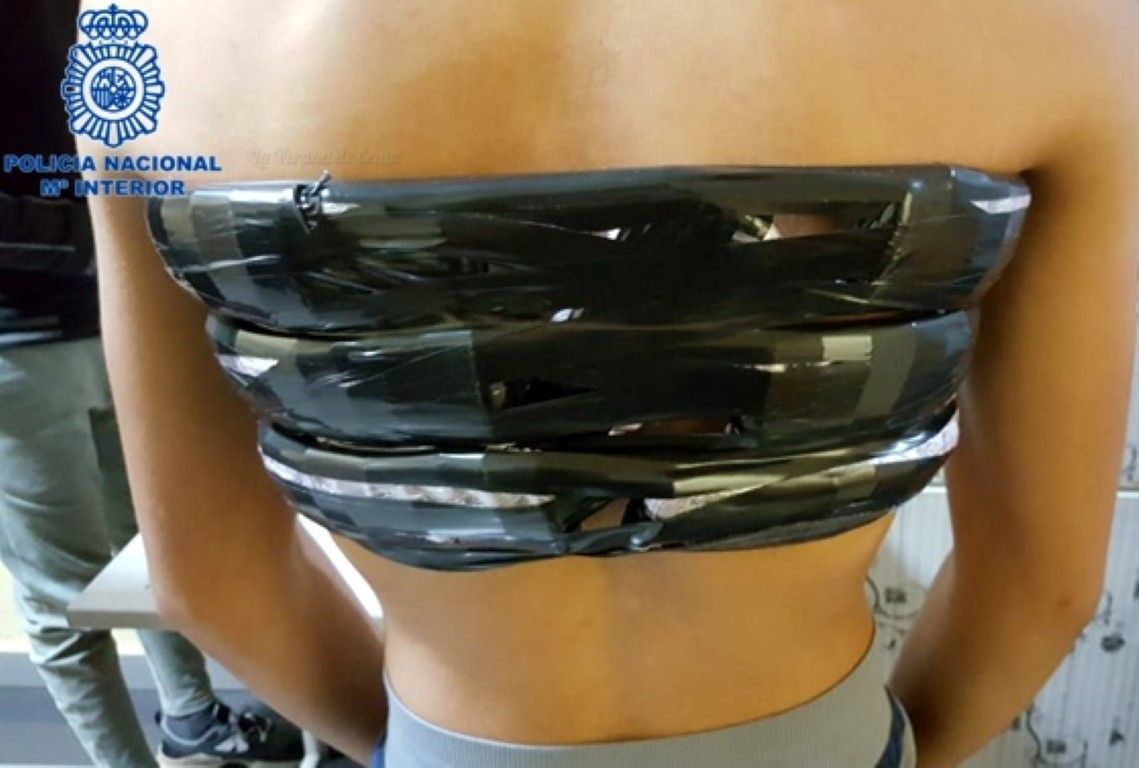 Detenido en el Puerto con 200 bellotas de hachís encima
