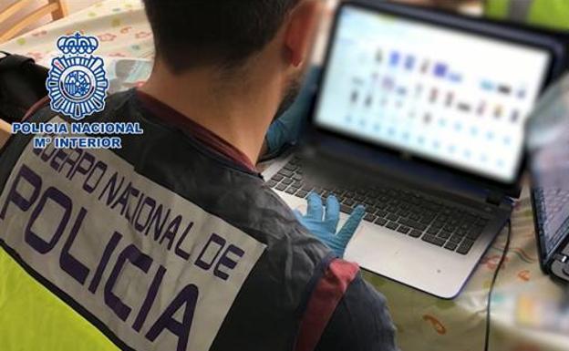 La Policía Nacional detiene a 11 ciberdelincuentes que habrían estafado más de dos millones de euros 