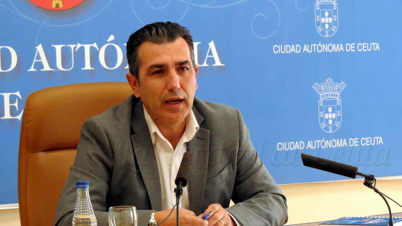 El consejero de Cultura participa en una videoconferencia con el Ministro de Cultura