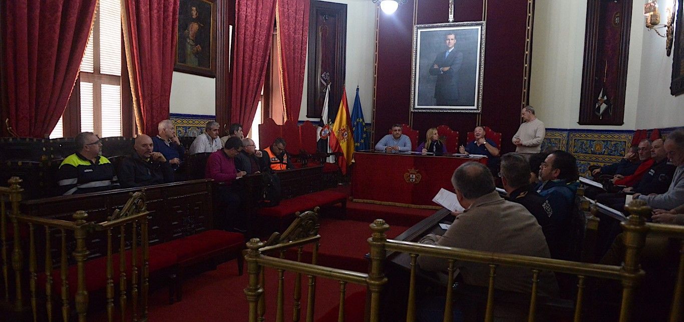 La Ciudad perfila con el Consejo de Hermandades el dispositivo para la celebración de la Semana Santa    