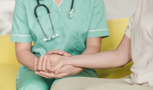 Más de 8.000 enfermeras se manifiestan para exigir mejoras reales para un sistema sanitario “enfermo”