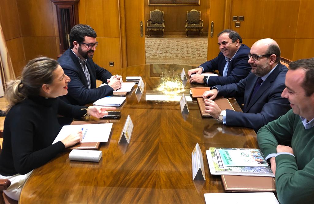 Función Pública y CSIF ponen en marcha el proceso para estabilizar unas 6.000 plazas en la Administración del Estado