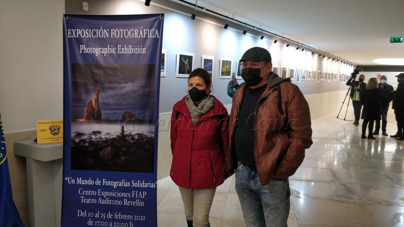 Miradas inaugura su exposición “Un Mundo de Fotografías Solidarias”