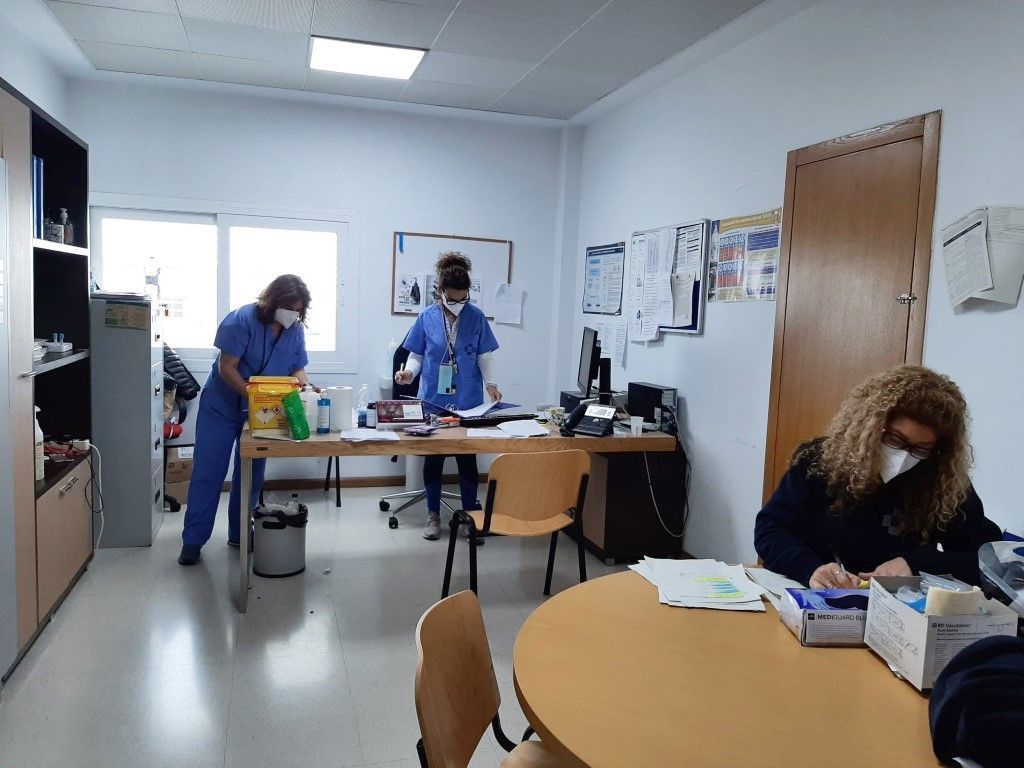 Por fin: las mascarillas dejarán de ser obligatorias en los hospitales y en las farmacias