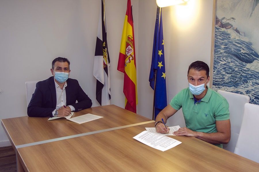 La Ciudad renueva el convenio de colaboración con la Banda de Música de Ceuta