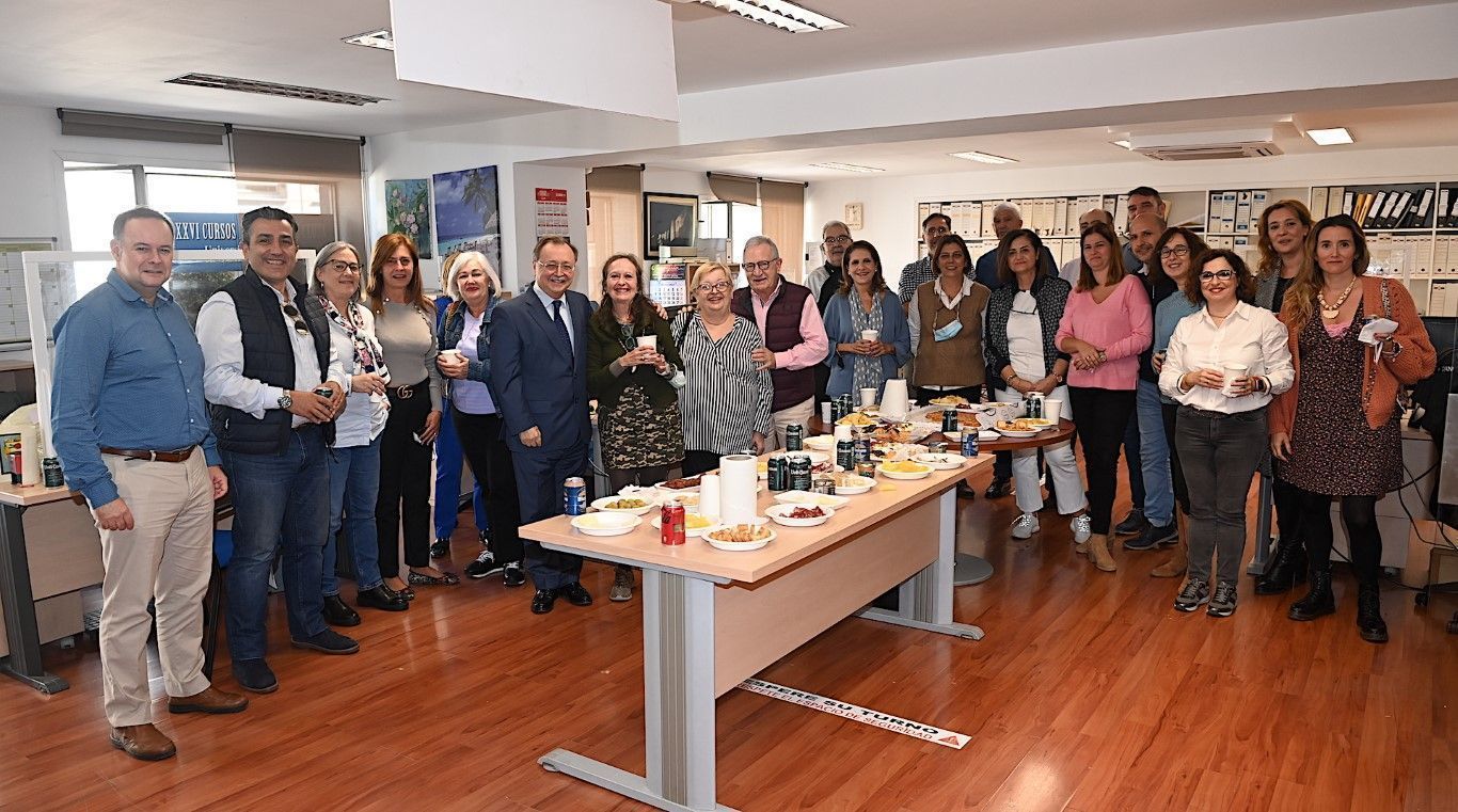 Homenaje a María José González de los Santos,  jefa del Negociado, por su jubilación
