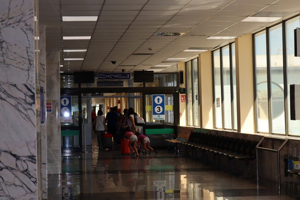 Los ceutíes, entre los que más dejaron de viajar entre enero y marzo