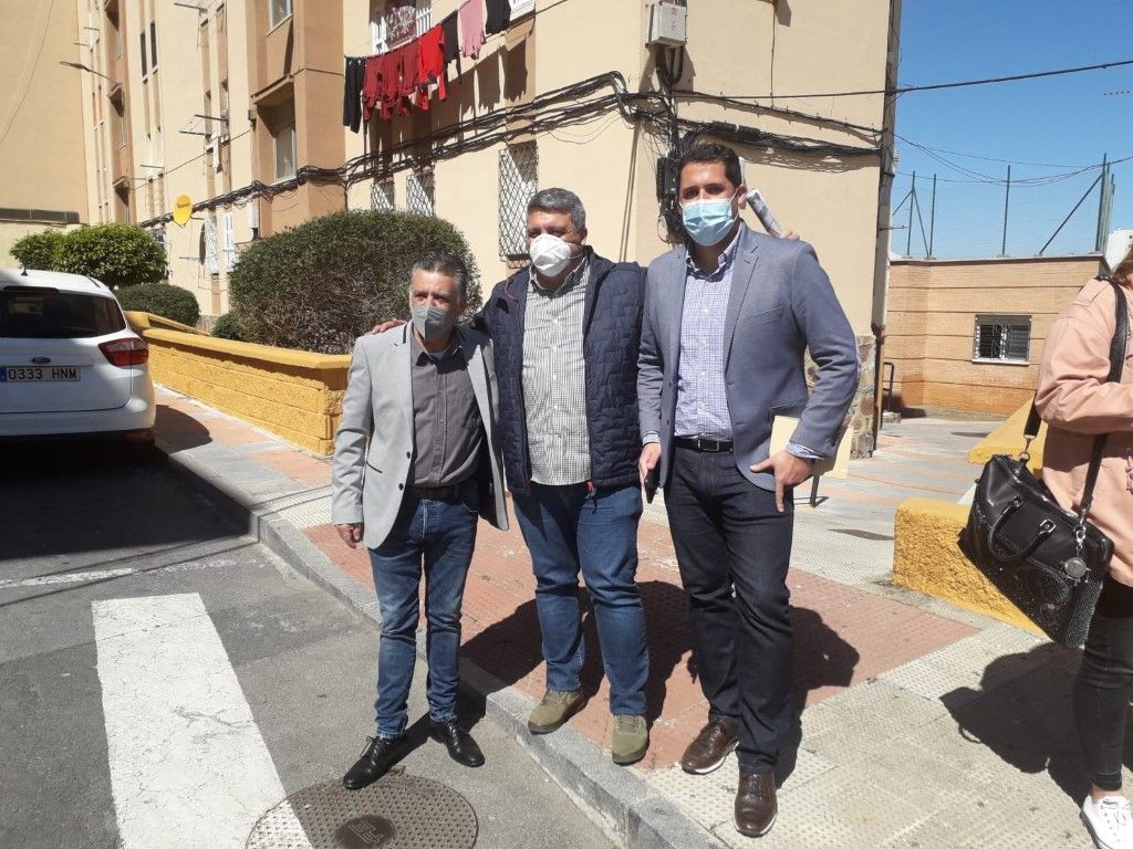 Los consejeros de Fomento y Servicios Urbanos visitan Manzanera y Juan de Juanes