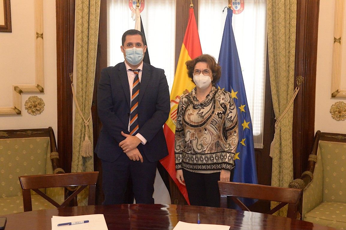 La Ciudad y el Estado firman la concesión de parte de las instalaciones del cementerio