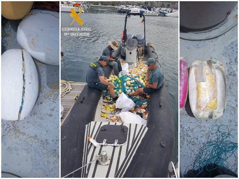 La Guardia Civil interviene 230 kilos de hachís escondido en los boyarines de una red de pesca