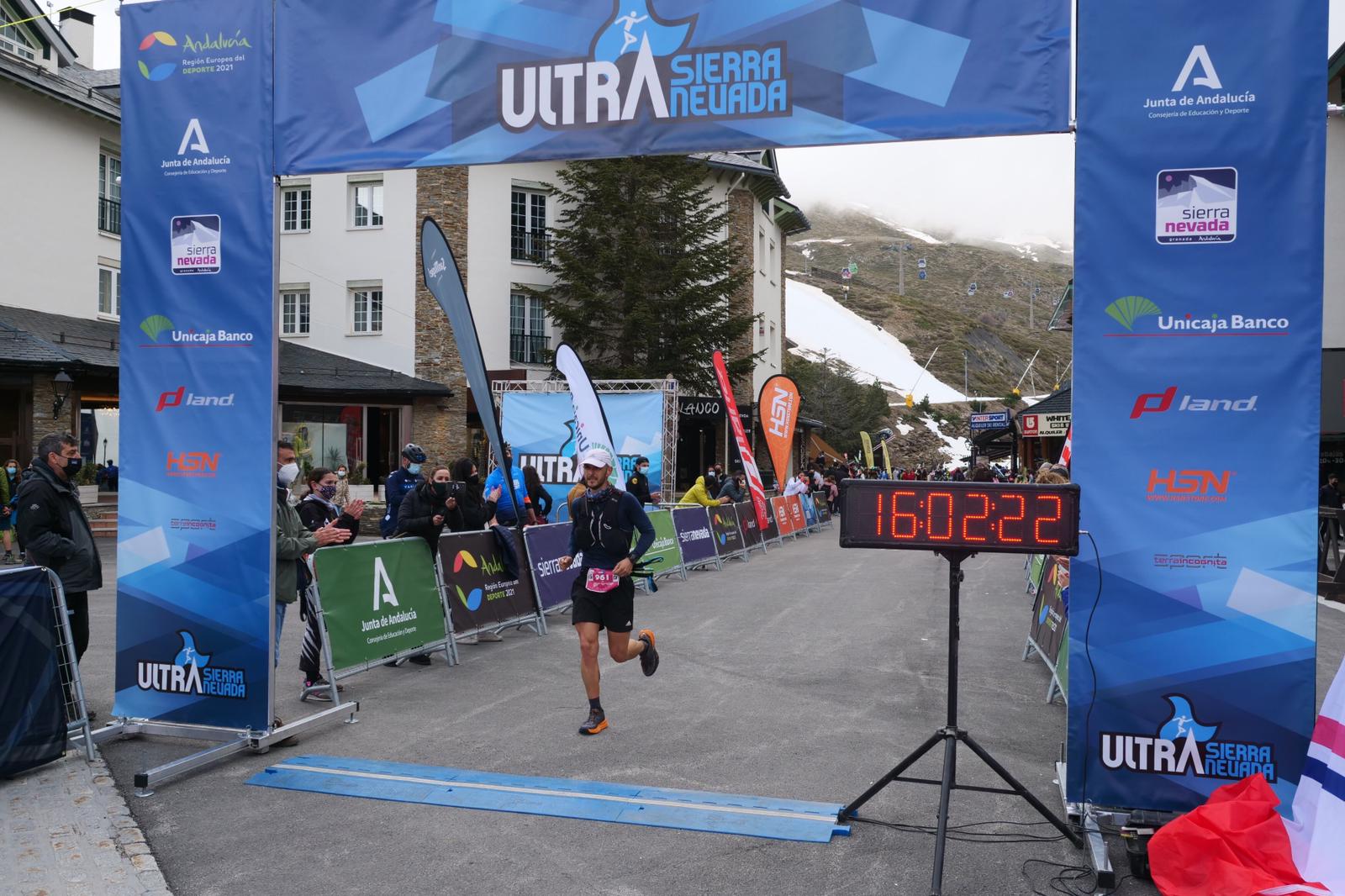 Pódium femenino de la Policía Nacional en el I Trail “Virtual Race” los Fuertes en Ceuta y Trail Ultra Sierra Nevada