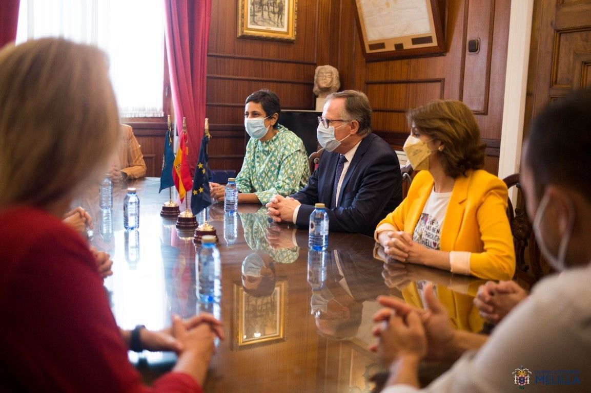 Chandiramani viaja a Melilla para plantear propuestas encaminadas al crecimiento económico