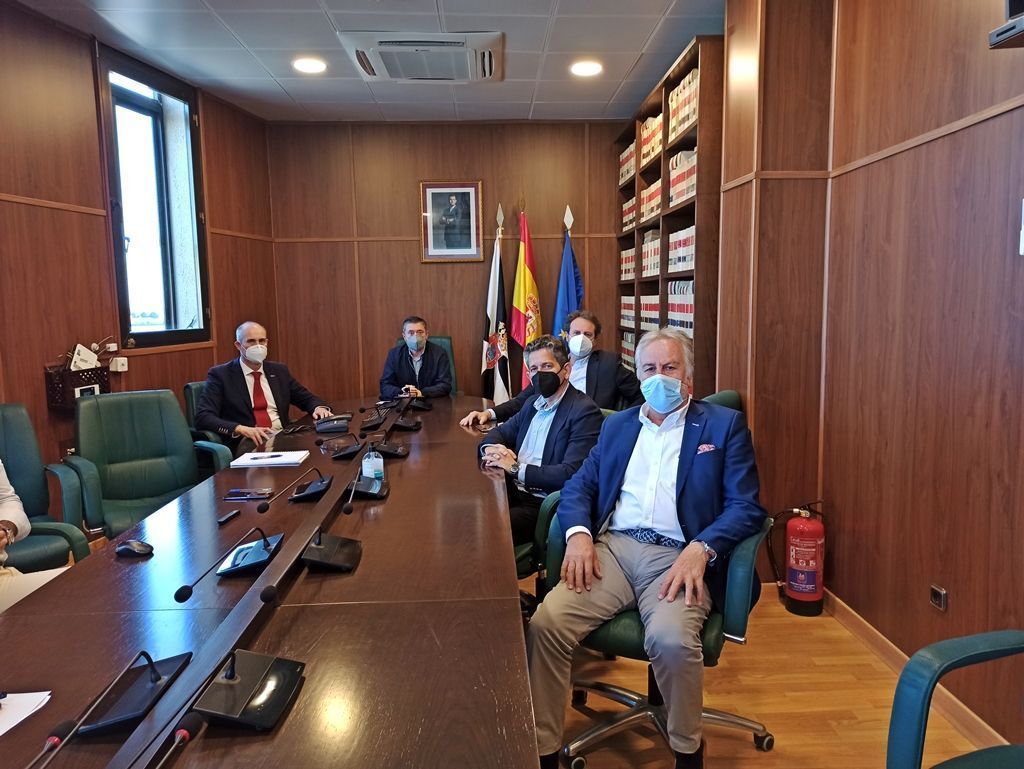 La Autoridad Portuaria explica a las navieras el proyecto de las nuevas instalaciones de la estación marítima