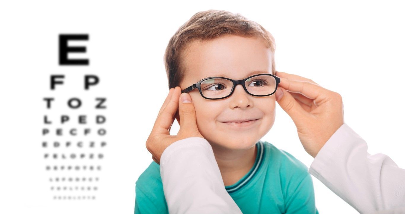 El 19,84% de los menores de Ceuta padecen pobreza visual infantil