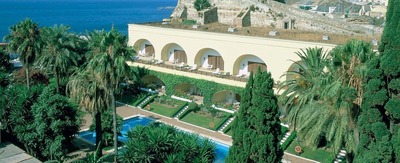 Comienza la restauración del Parador "La Muralla" 