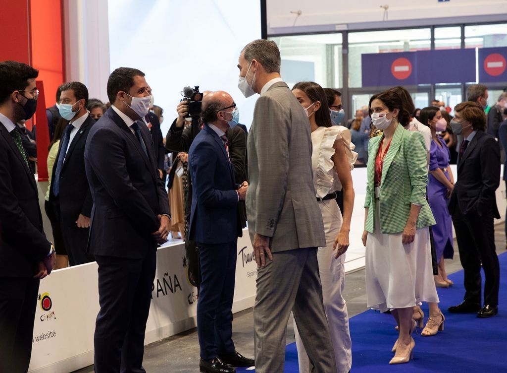 El Rey de España visita el stand de Ceuta en FITUR