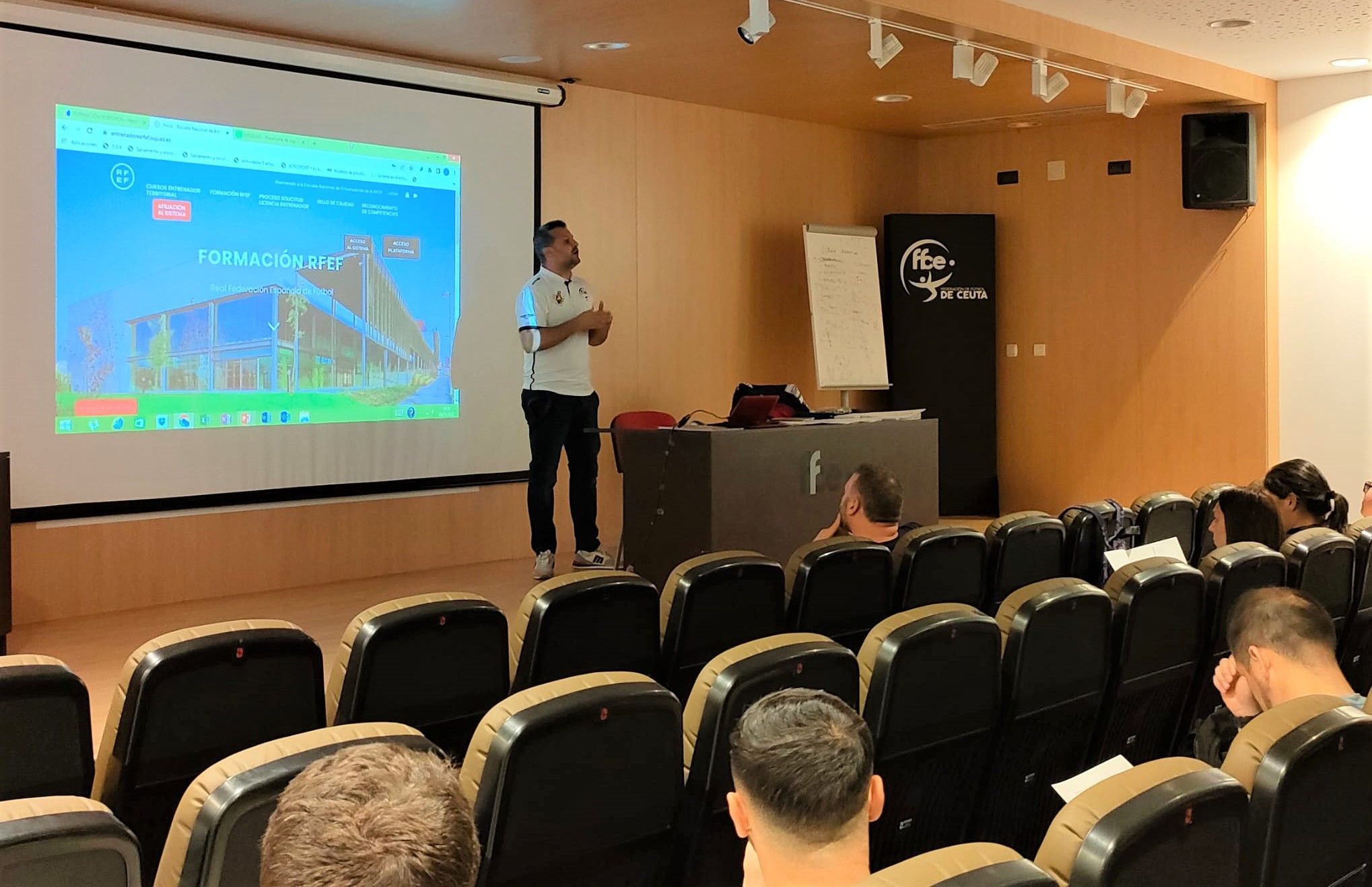 El Curso de Especialista en Entrenamiento de Porteros Nacional C, en marcha