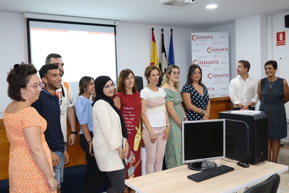 Cámara y Ciudad presentan un taller para formar a 12 talentos para empresas call center