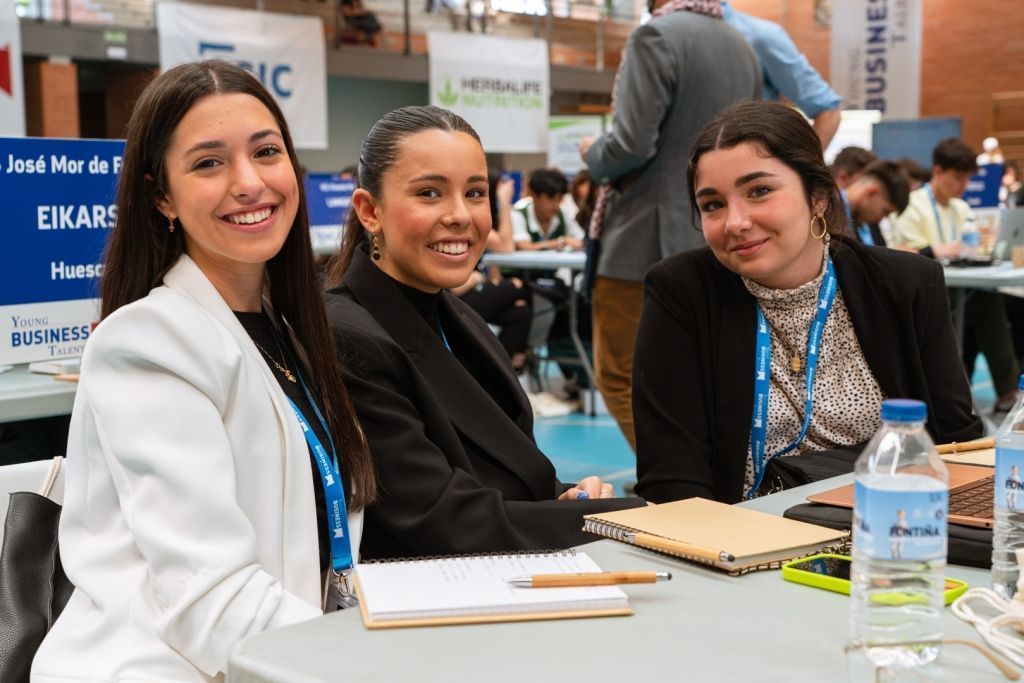 49 jóvenes ceutíes luchan por ser los mejores empresarios del país en la competición Young Business Talents