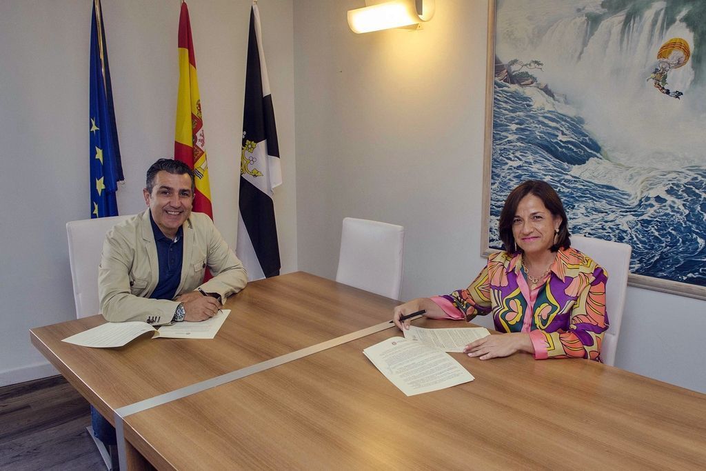 La Ciudad renueva el convenio de colaboración con la Cofradía de Nuestra Señora de África por 80.000 euros