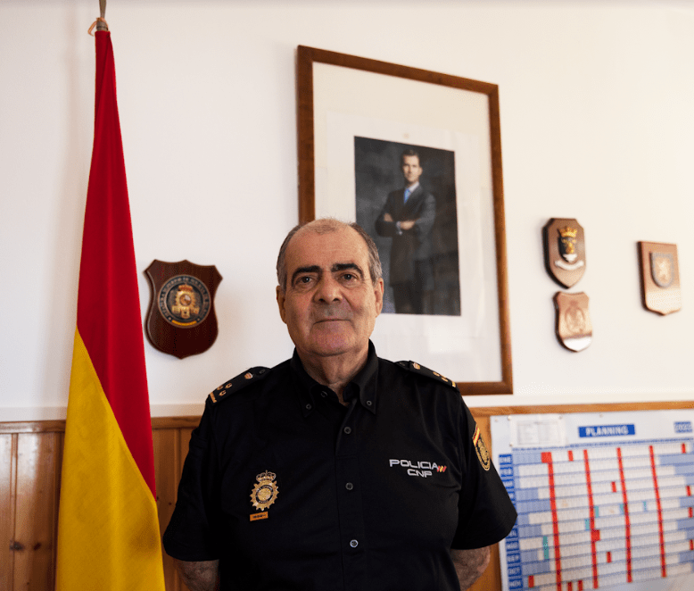 El interlocutor policial sanitario de Ceuta, José Luis Fernández, se jubila este sábado