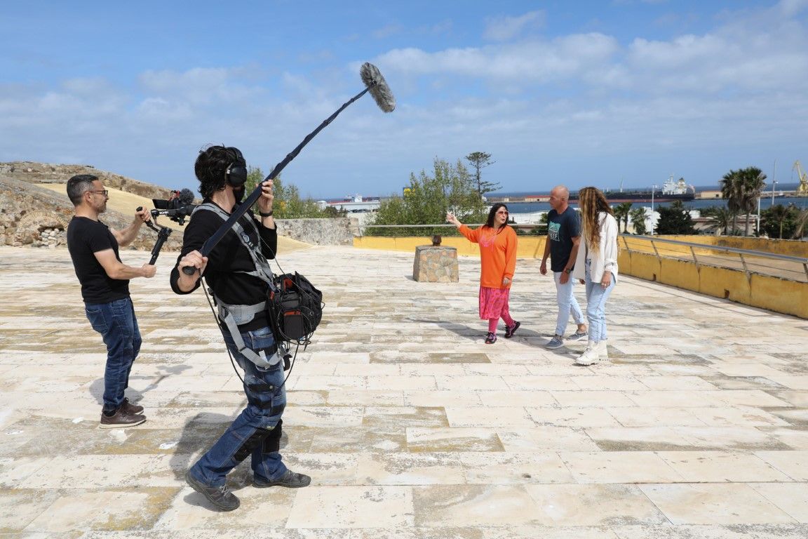 Servicios Turísticos colabora en la grabación de un documental sobre surf con Ceuta de protagonista     