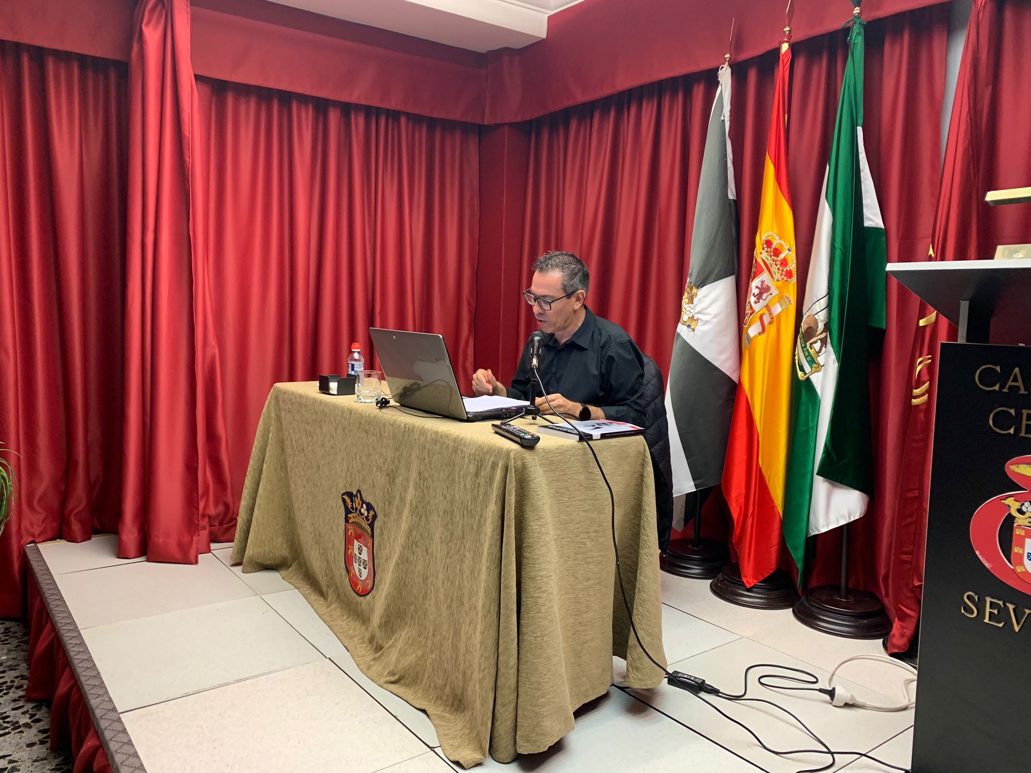 La Casa de Ceuta en Sevilla acoge la presentación del libro de Antonio Martín