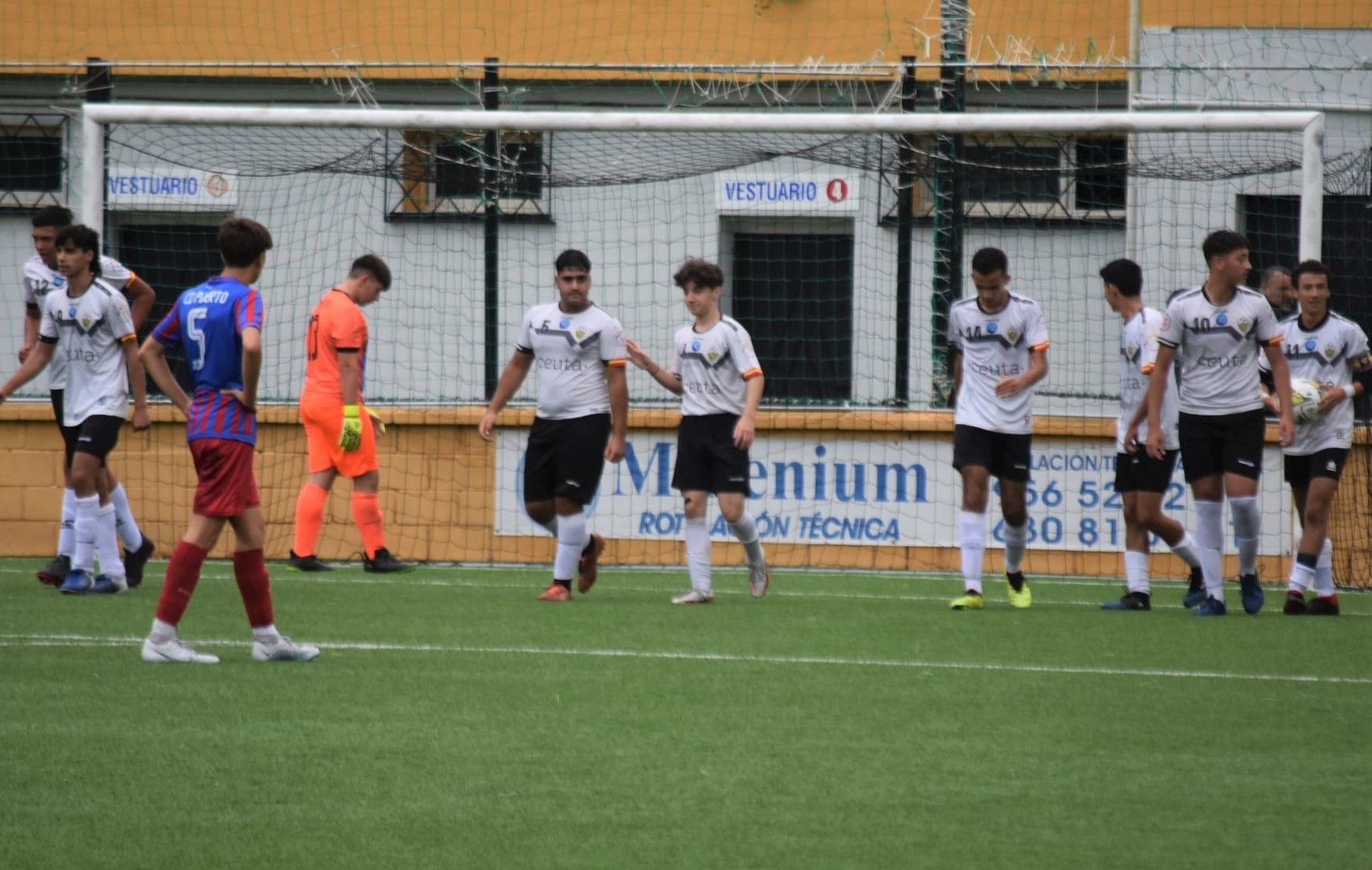 El Sporting Atlético se proclama campeón de la Liga Juvenil y asciende a División de Honor