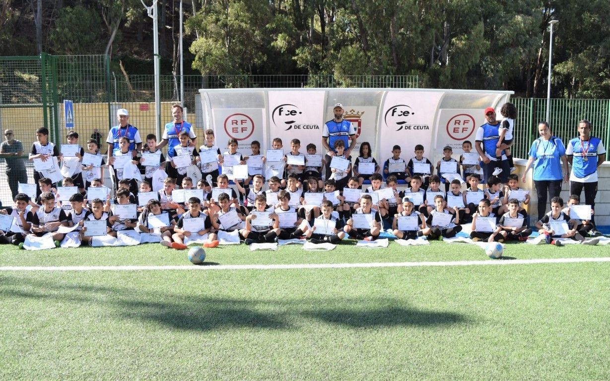 Las Escuelas de Fútbol del Príncipe y Benzú ponen el cierre a la temporada