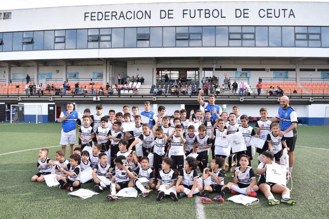 Clausuradas las primeras Escuelas de la RFFCE: Chupetines, Fútbol 8 y Porteros