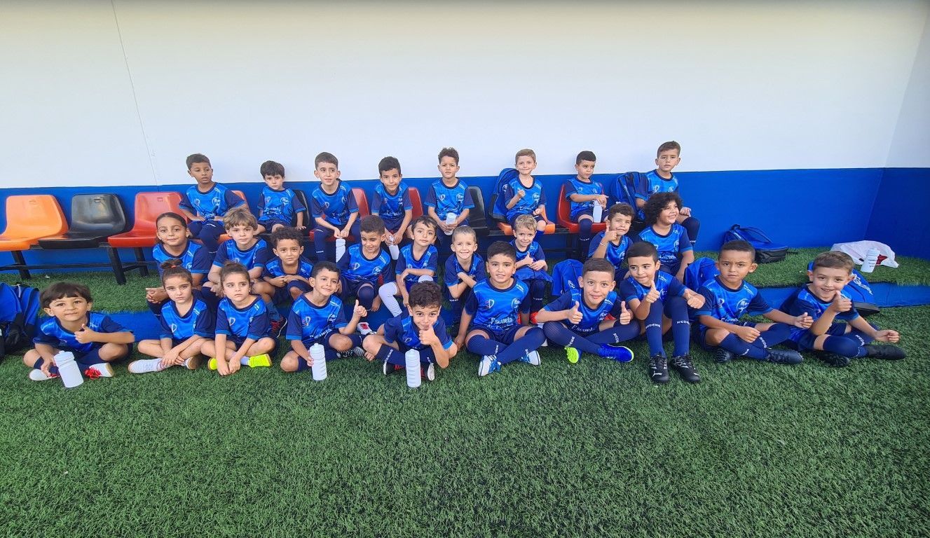 Las Escuelas Chupetines y Fútbol 8 empiezan a funcionar en el ‘Emilio Cózar’
