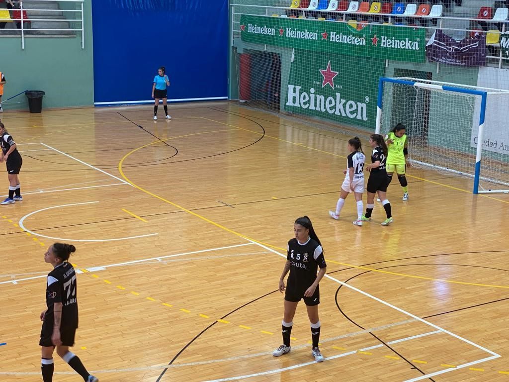 La COMGECEU cae 2-3 ante el Roldán B