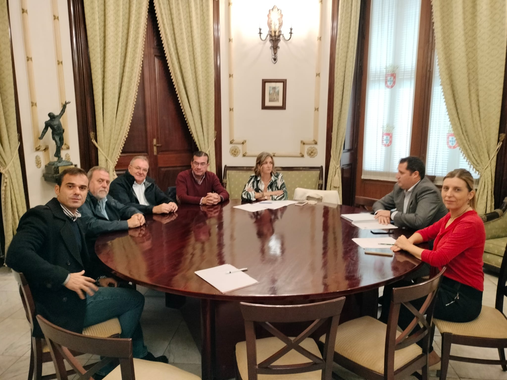 La CECE se reúne con Fomento para tratar del transporte de mercancías peligrosas