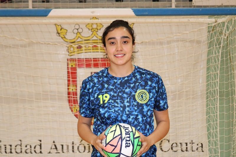 Yamila Budeguer: espero aprovechar esta oportunidad y ayudar al Camoens en sus objetivos