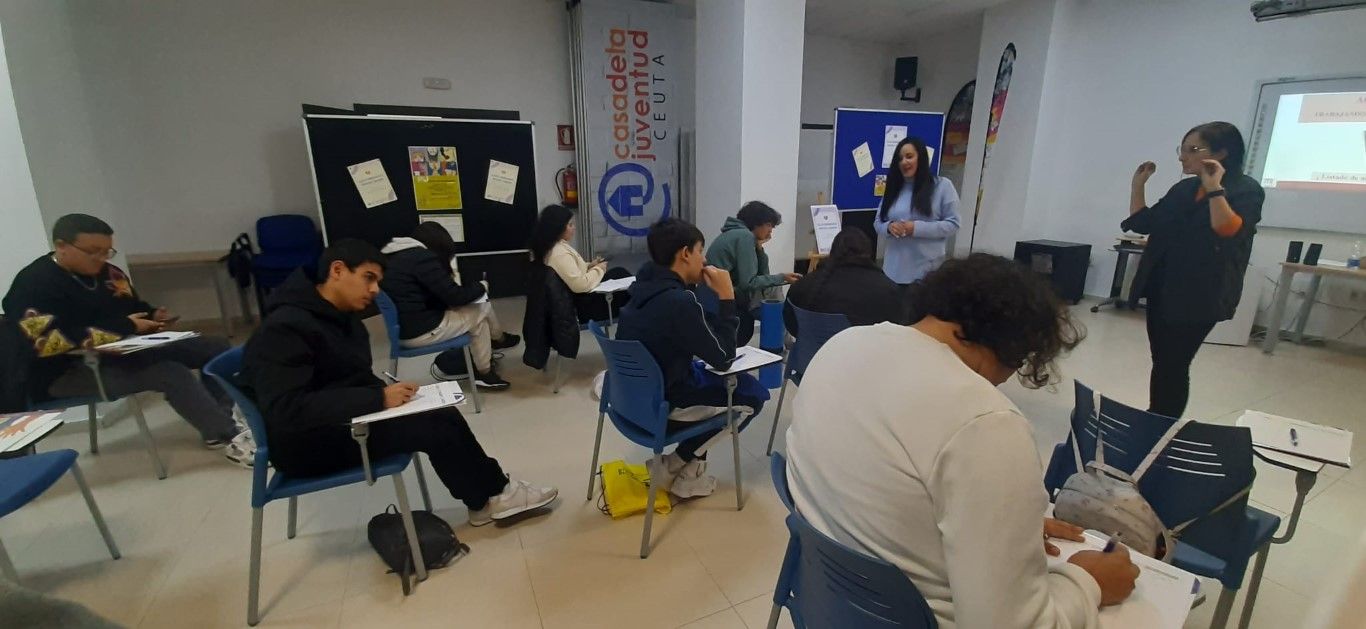 La Casa de la Juventud realiza un taller de empoderamiento y autoestima