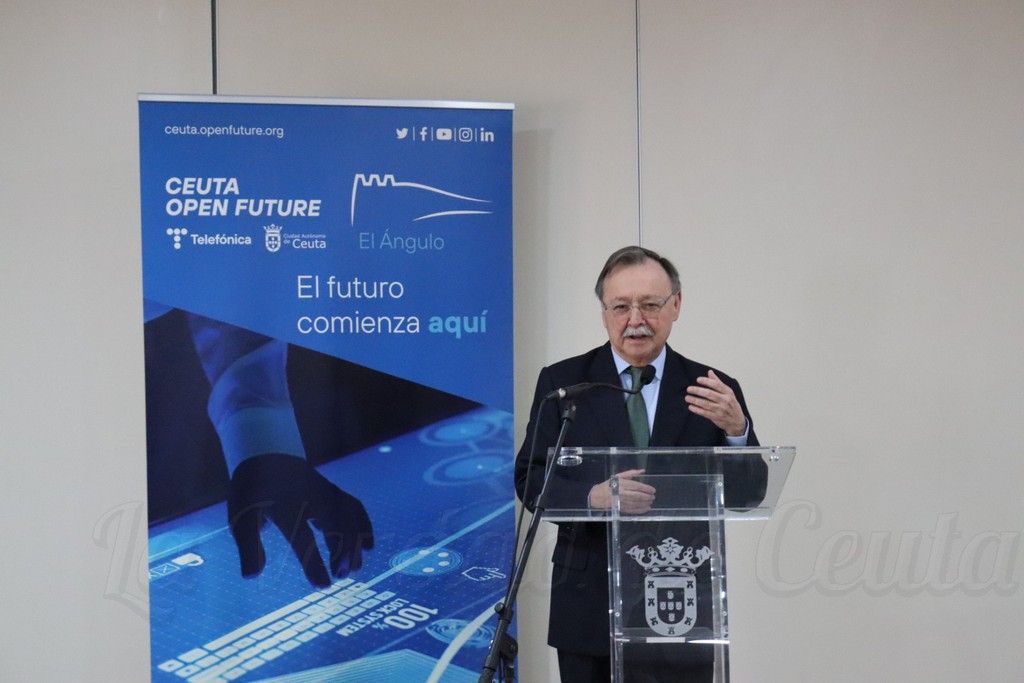 Juan Vivas anima a invertir y emprender en Ceuta en la jornada empresarial “El Ángulo”