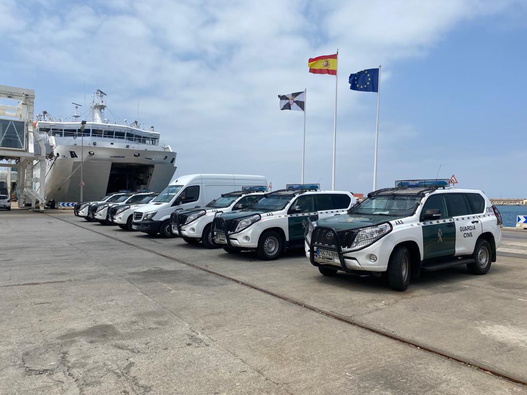Llegan a Ceuta 18 agentes de la Guardia Civil para combatir el tráfico de personas y drogas en motos de agua