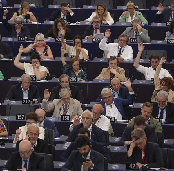 El Parlamento Europeo condena a Hamás y pide su "eliminación" y apoya a Israel casi por unanimidad